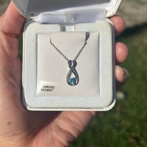 Sterling silver infinity necklace